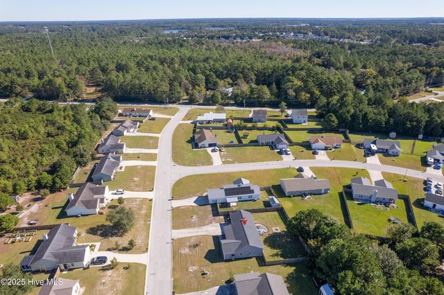 109 Jenna Rea Road, Hubert, NC 28539