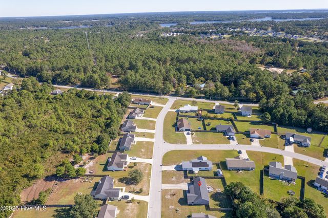 109 Jenna Rea Road, Hubert, NC 28539