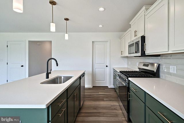 BLACK CHERRY PLAN AT STONE MILL ESTATES, Duncannon, PA 17020