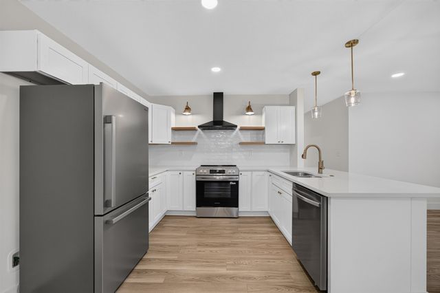 1745 N Chautauqua, Wichita, KS 67214