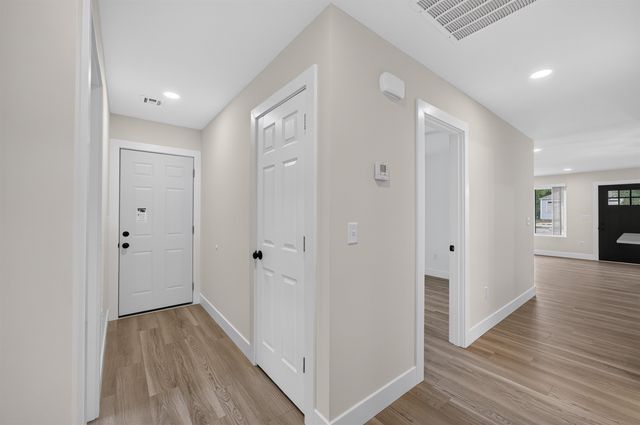 1745 N Chautauqua, Wichita, KS 67214