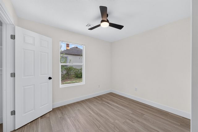 1745 N Chautauqua, Wichita, KS 67214