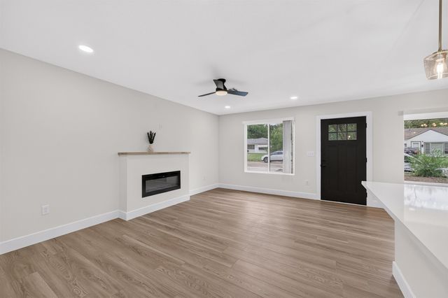 1745 N Chautauqua, Wichita, KS 67214
