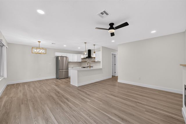 1745 N Chautauqua, Wichita, KS 67214