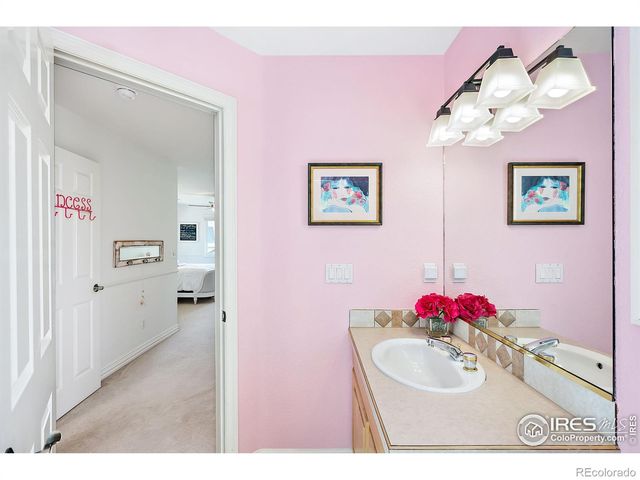 535 Sawtooth Point, Lafayette, CO 80026