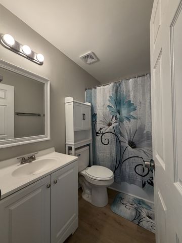 401 Watts Dr, Columbia, TN 38401