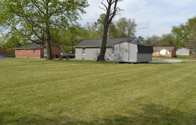 401 Watts Dr, Columbia, TN 38401