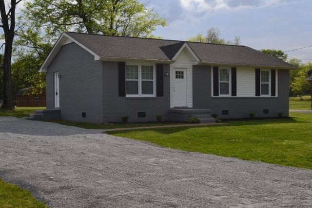 401 Watts Dr, Columbia, TN 38401