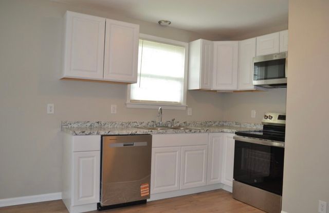 401 Watts Dr, Columbia, TN 38401