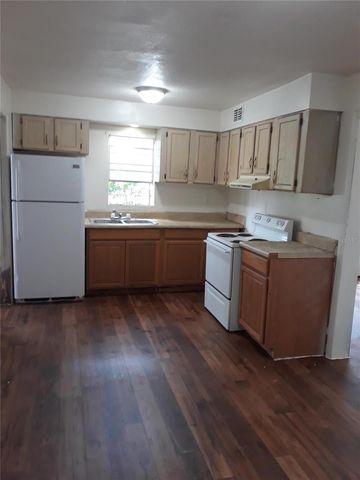 403 WALNUT STREET, Auburndale, FL 33823