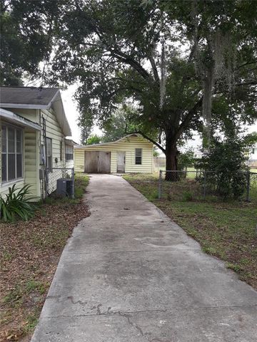 403 WALNUT STREET, Auburndale, FL 33823
