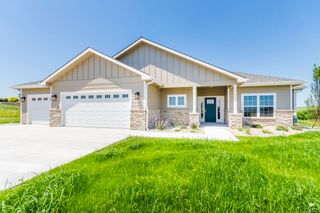 4008 MacInnes Court, Manhattan, KS 66503