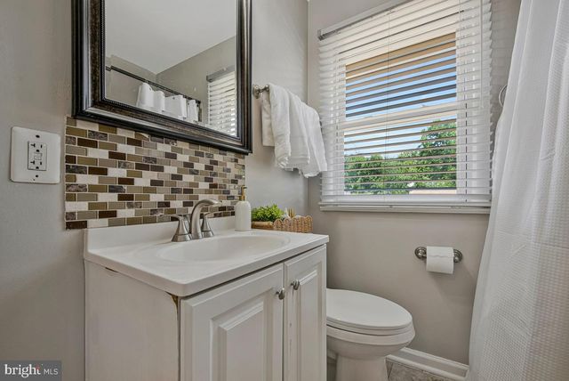 7219 KIDMORE LN, Lanham, MD 20706