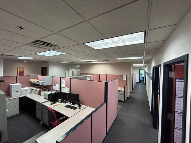 8150 Lehigh Avenue OFFICE, Morton Grove, IL 60053