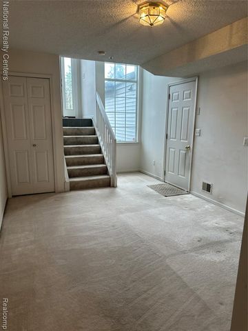 49627 Draper Circle, Plymouth, MI 48170