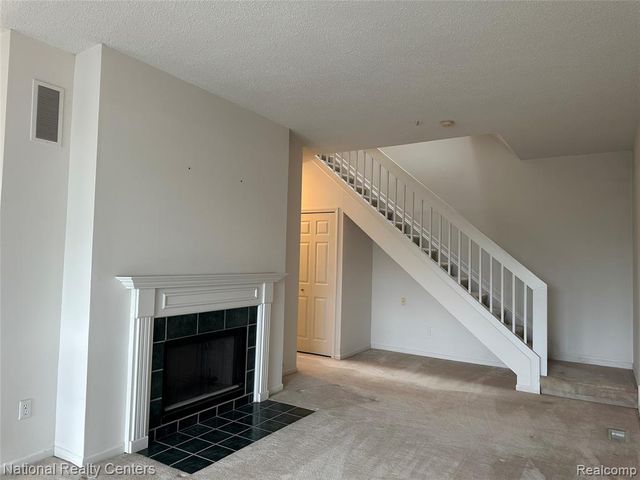 49627 Draper Circle, Plymouth, MI 48170
