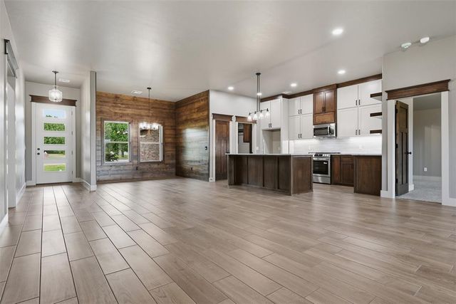 1106 County Street 2958, Tuttle, OK 73089