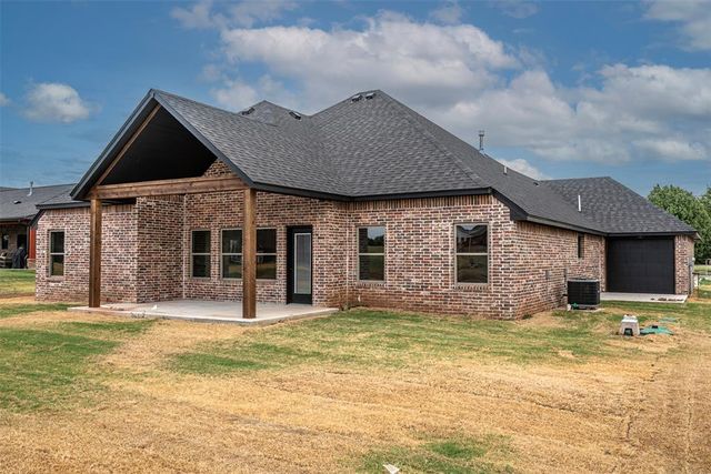 1106 County Street 2958, Tuttle, OK 73089