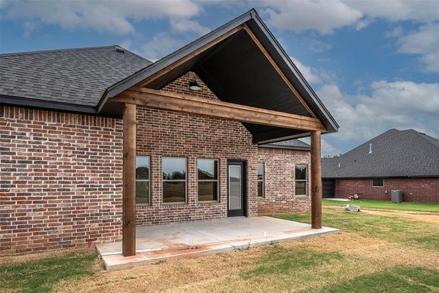 1106 County Street 2958, Tuttle, OK 73089
