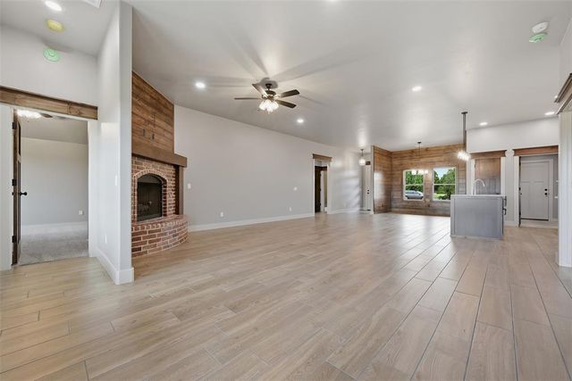 1106 County Street 2958, Tuttle, OK 73089