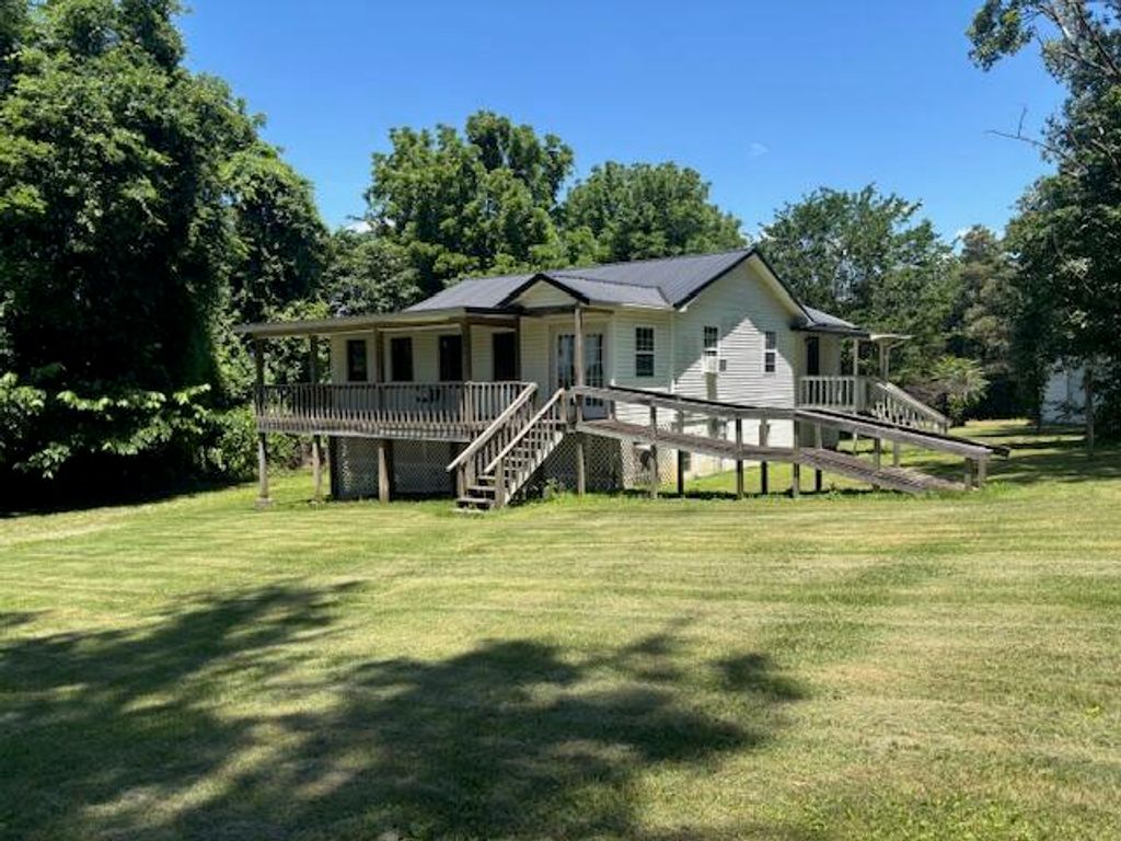 194 Patton Road, Pikeville, TN 37367