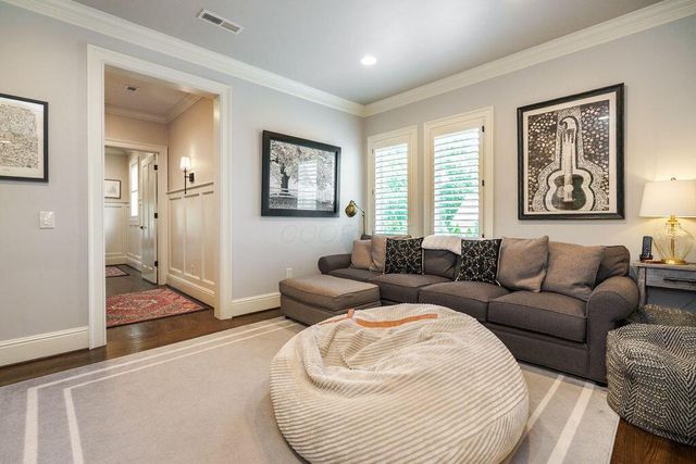 2462 Lane Road, Columbus, OH 43220