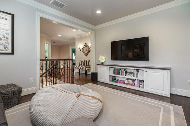 2462 Lane Road, Columbus, OH 43220