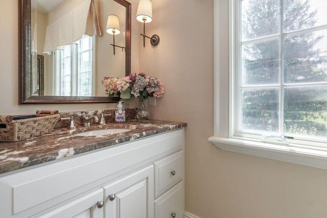 2462 Lane Road, Columbus, OH 43220