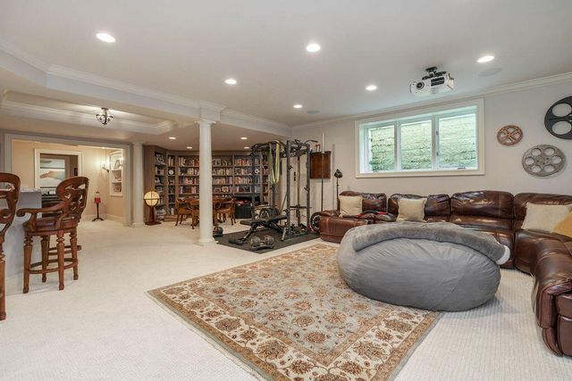 2462 Lane Road, Columbus, OH 43220