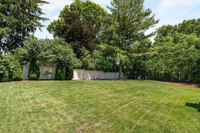 2462 Lane Road, Columbus, OH 43220