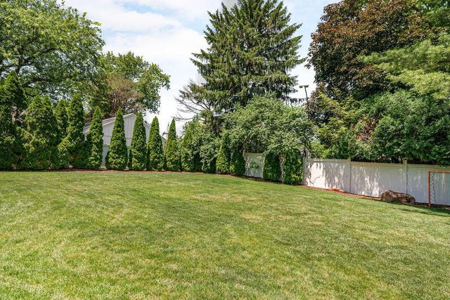 2462 Lane Road, Columbus, OH 43220