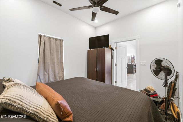 244 County Road 709, Riceville, TN 37370