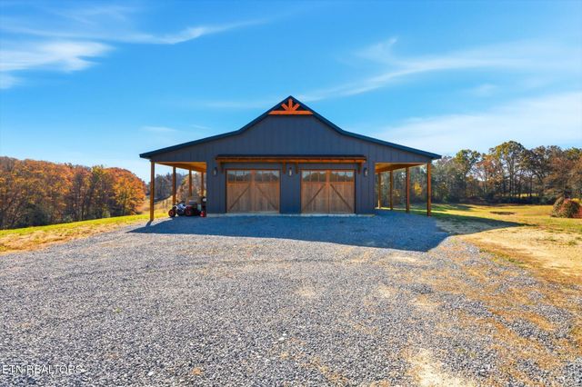 244 County Road 709, Riceville, TN 37370