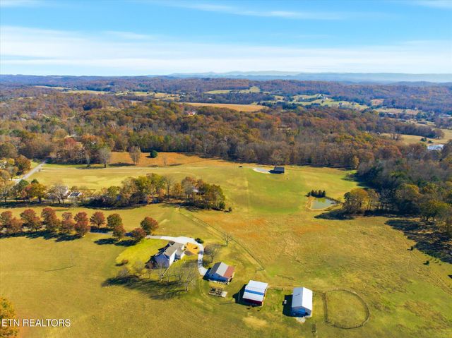 244 County Road 709, Riceville, TN 37370