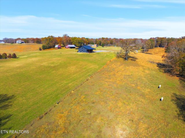 244 County Road 709, Riceville, TN 37370