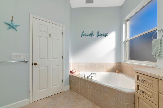 201 AMERICAS CUP BOULEVARD, Bradenton, FL 34208