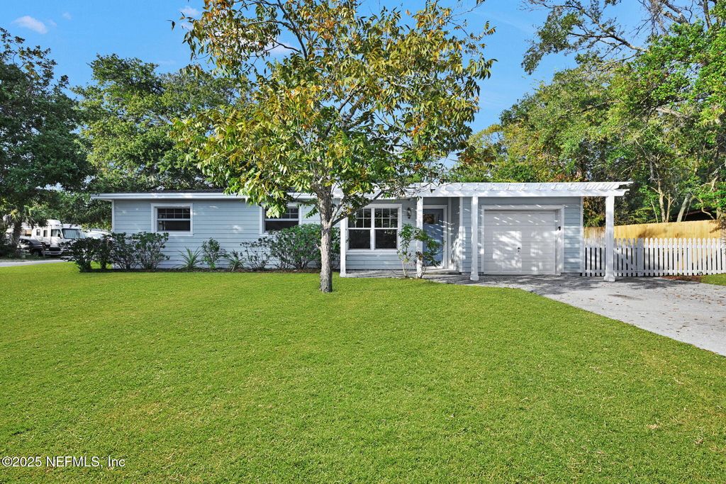 1305 13TH Avenue N, Jacksonville Beach, FL 32250