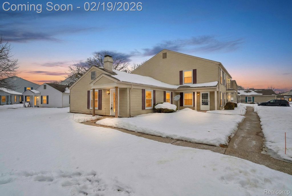 3027 Maplewood Court, Orion Charter Township, MI 48360