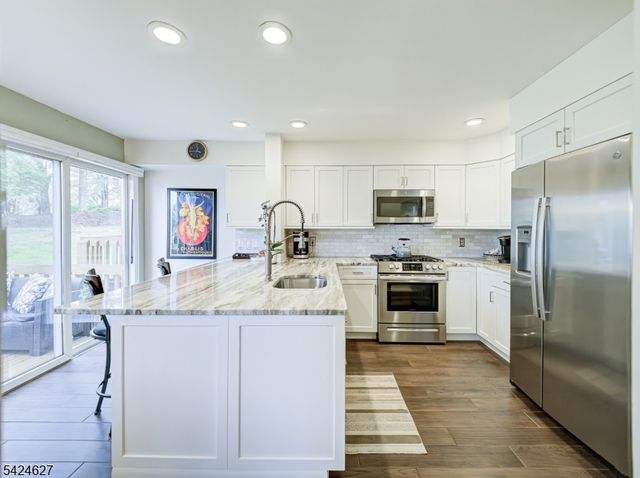 4 Erin Way, Lincoln Park Boro, NJ 07035