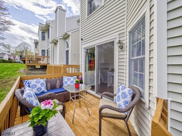 4 Erin Way, Lincoln Park Boro, NJ 07035