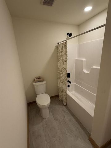 5825 Bridle Way, Madison, WI 53718