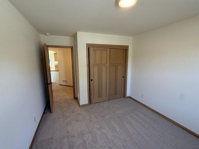 5825 Bridle Way, Madison, WI 53718