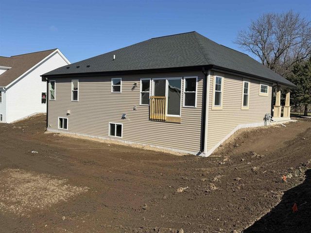 5825 Bridle Way, Madison, WI 53718