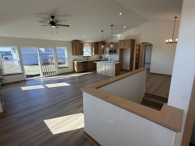 5825 Bridle Way, Madison, WI 53718