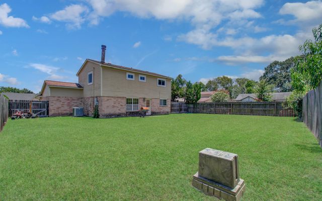7503 Wovenwood Lane, Houston, TX 77041