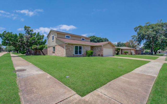 7503 Wovenwood Lane, Houston, TX 77041