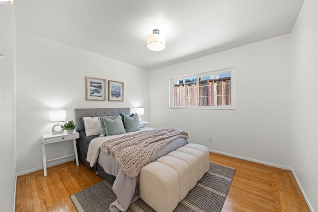 4833 Shetland Ave., Oakland, CA 94605