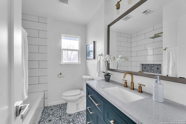 2905 Rogge Lane, Austin, TX 78723