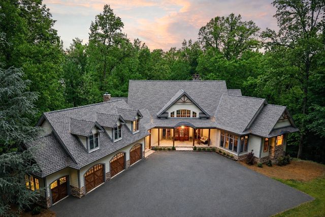 2304 Backbone Rd, Sparta, TN 38583