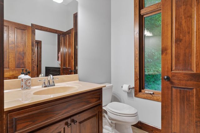 2304 Backbone Rd, Sparta, TN 38583